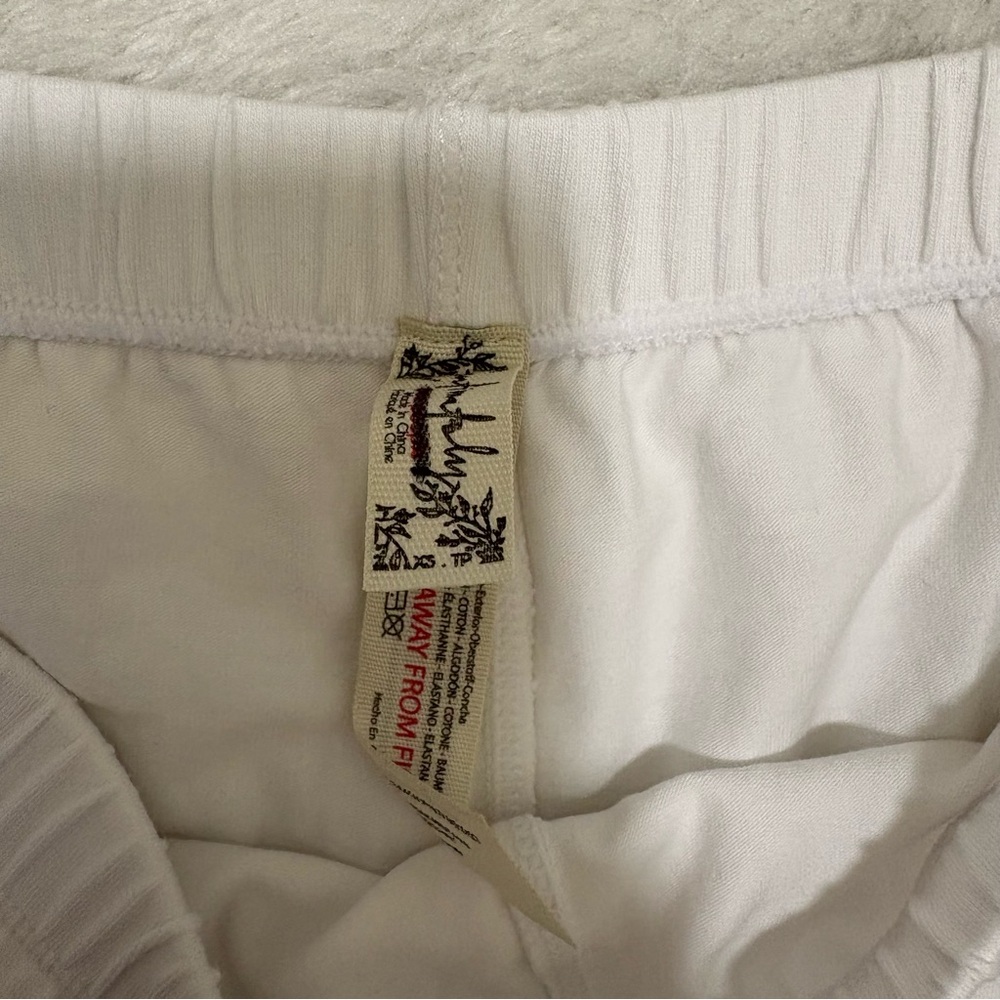 FREE PEOPLE INTIMATELY white top and baby doll shorts pajama loungewear set - Picture 5 of 10